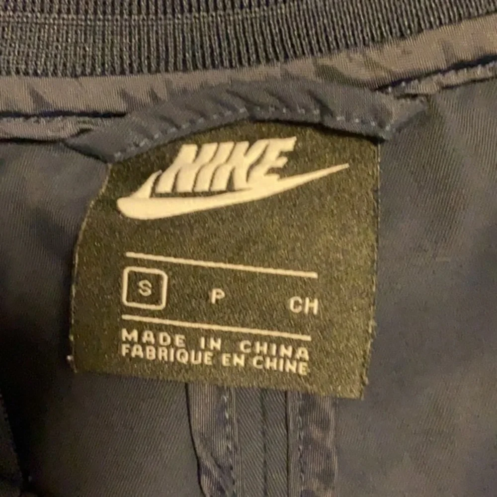 Nike Women's Navy Bomber Zip‎ Up Jacket Size Small